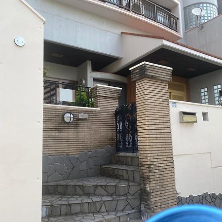 Apartament Joyful Rose Ginowan Zewnętrze zdjęcie